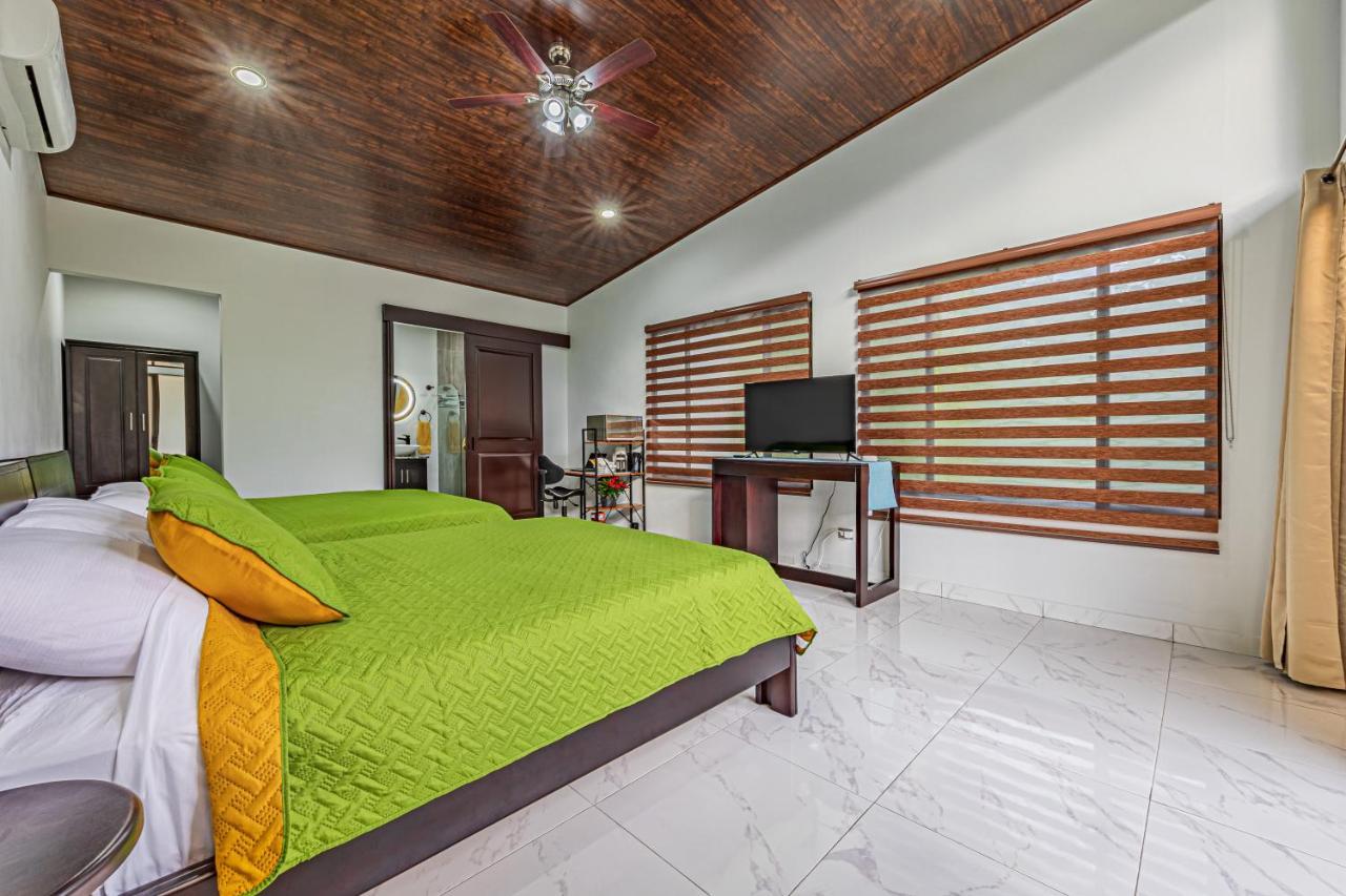 Shalom Chamo Villas Увита Экстерьер фото